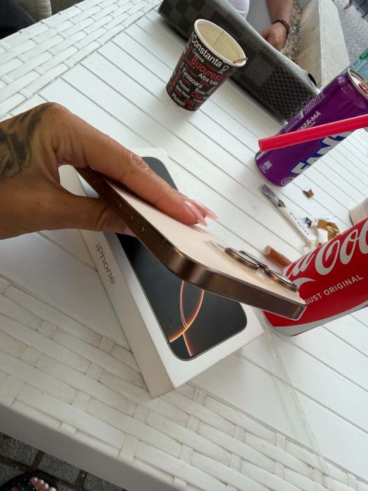 Vand iphone 16 Pro Max Desert Titanium