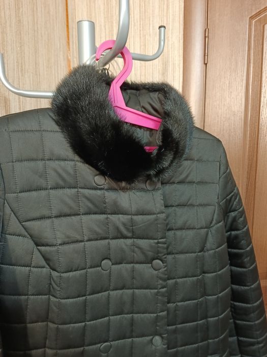 Продам пуховик с норковым воротником