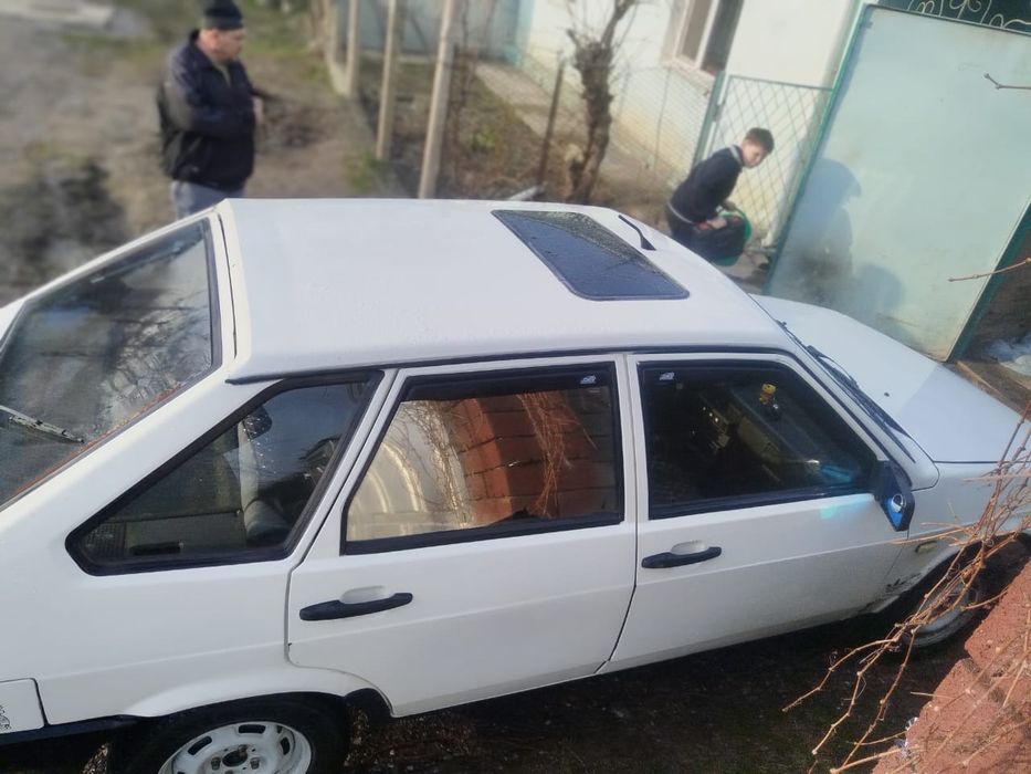 Машина ваз лада 2109