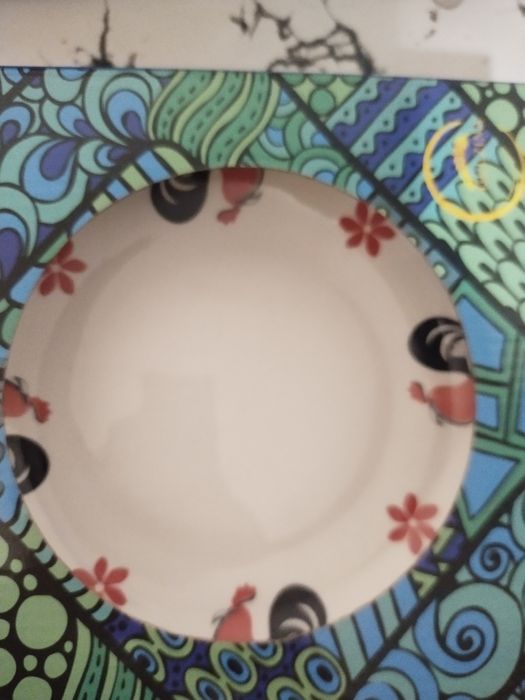 Продам подарочные тарелки