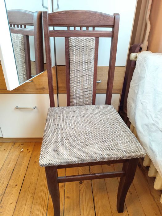 Трапезни столове тъмен орех 4бр