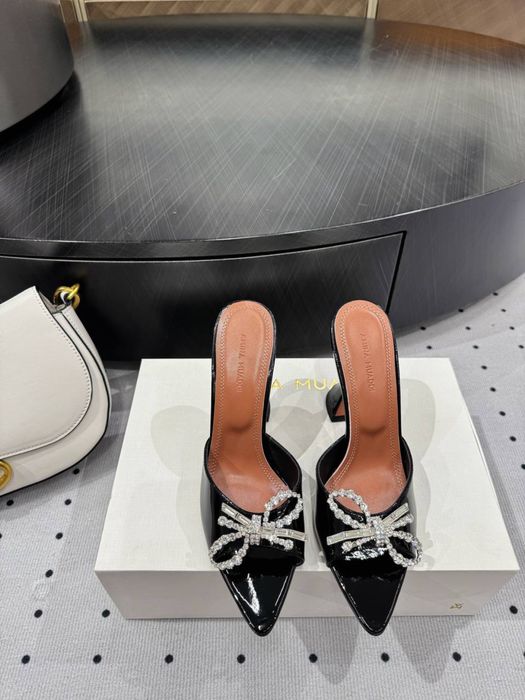 Pantofi Amina Muaddi