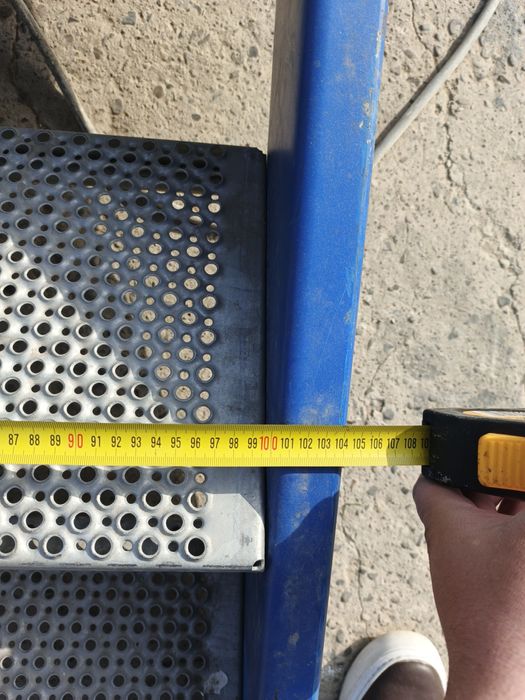 Scara metalica zincata industriala mezanin