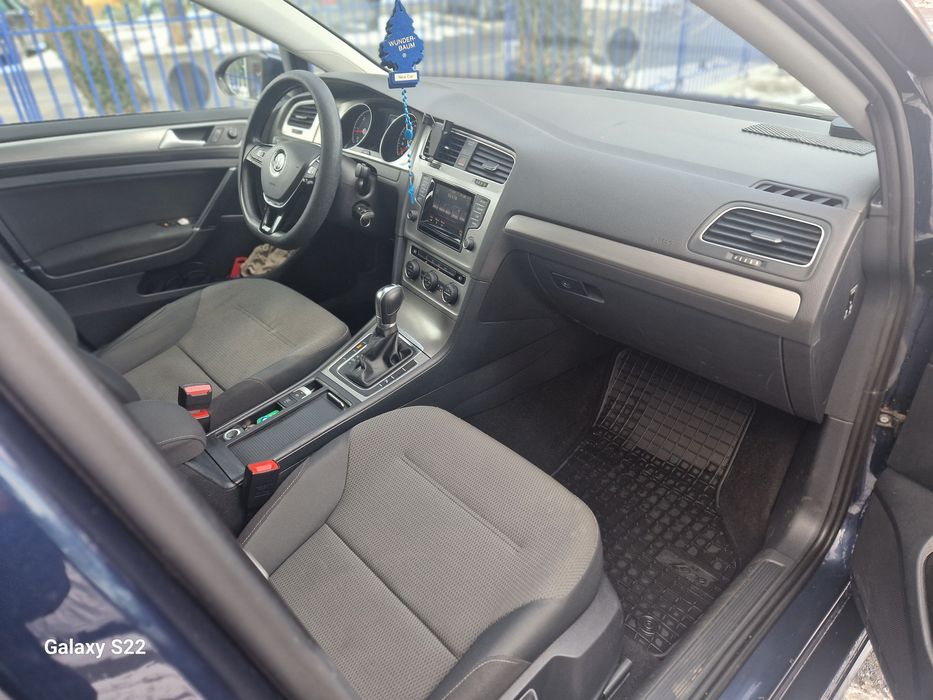 Vând Golf 7 2.0tdi Automat