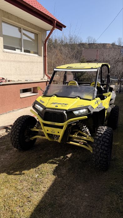 Polaris rzr 1000