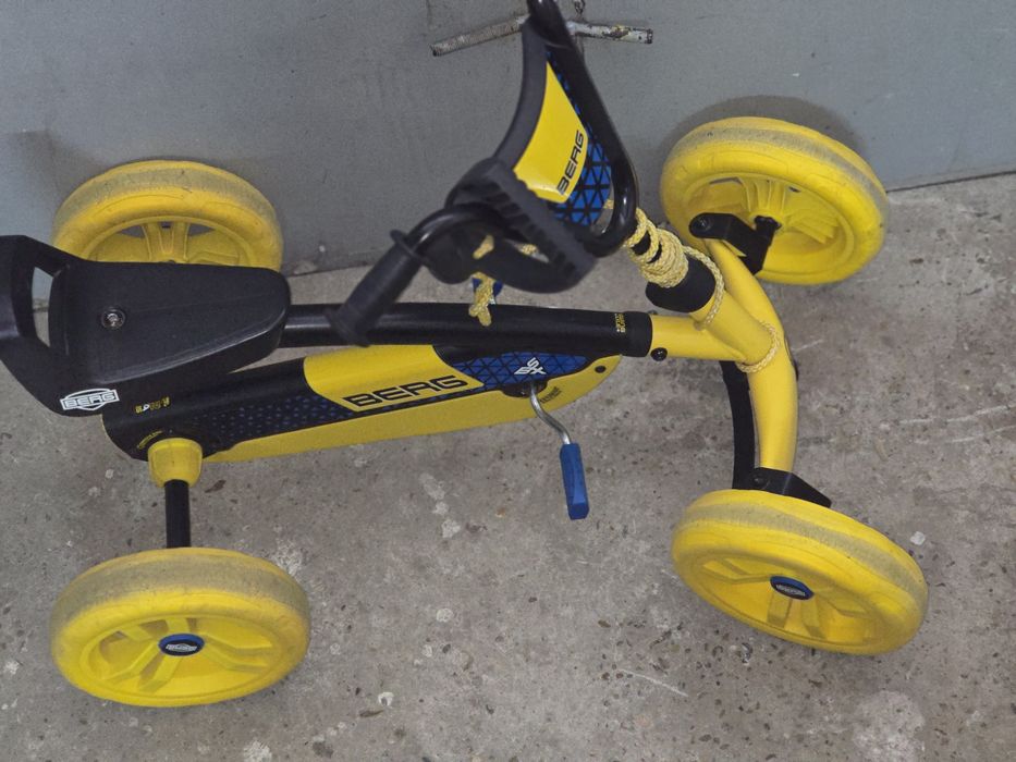 детска картинг количка с педали Berg - като нова