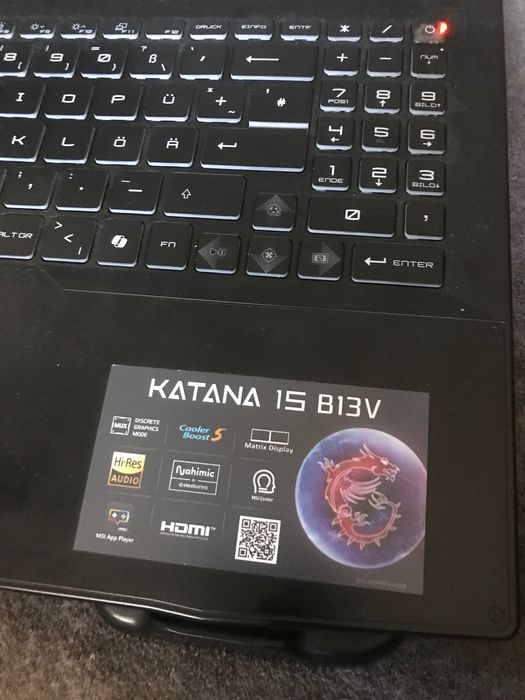 Геймърски Лаптоп-MSI KATANA 15 B13V