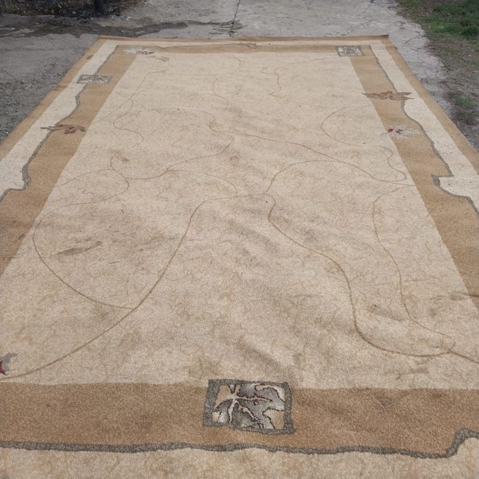 Продам ковры в хорошем состоянии