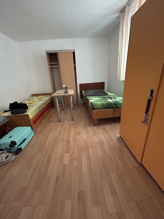 CHIRIE ELEVI/BAIETI/ STUDENTI 600 lei cu utilitati