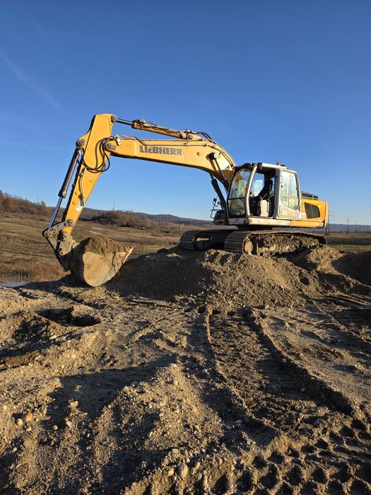 Vand Excavator Liebherr 906 an 2013