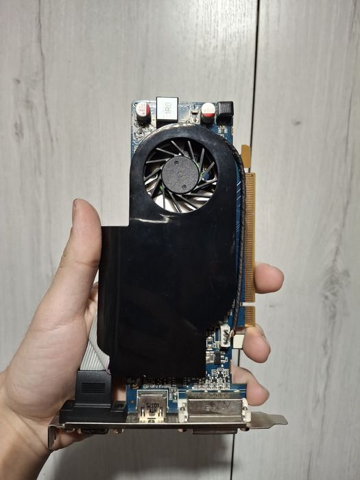 Продам видеокарту