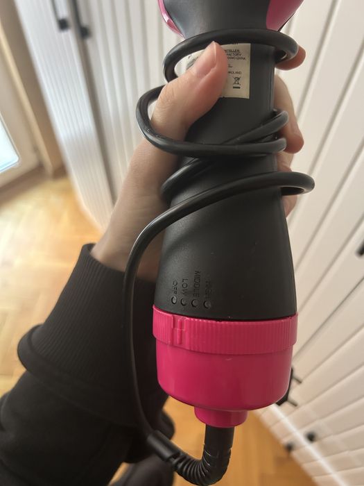 Сешоар-четка за изправяне