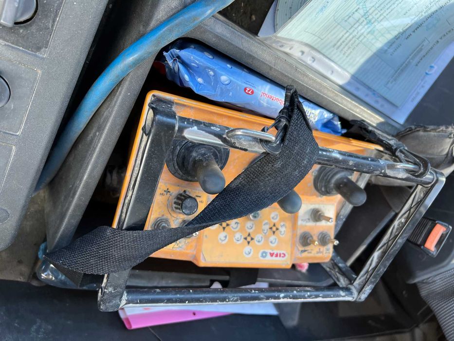 Autobetoniera pompa de betoane Iveco EuroTrakker motor defect!!!