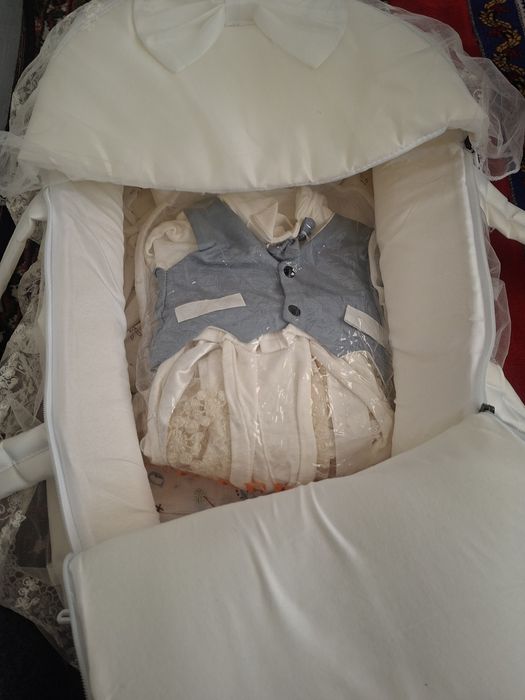 Конверт выпыска радом