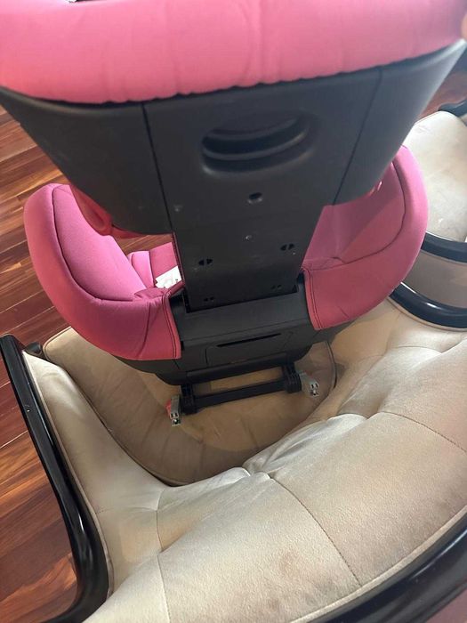 Vand scaun de masina pentru Copil