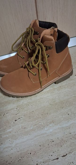 Ghete de piele noi 36