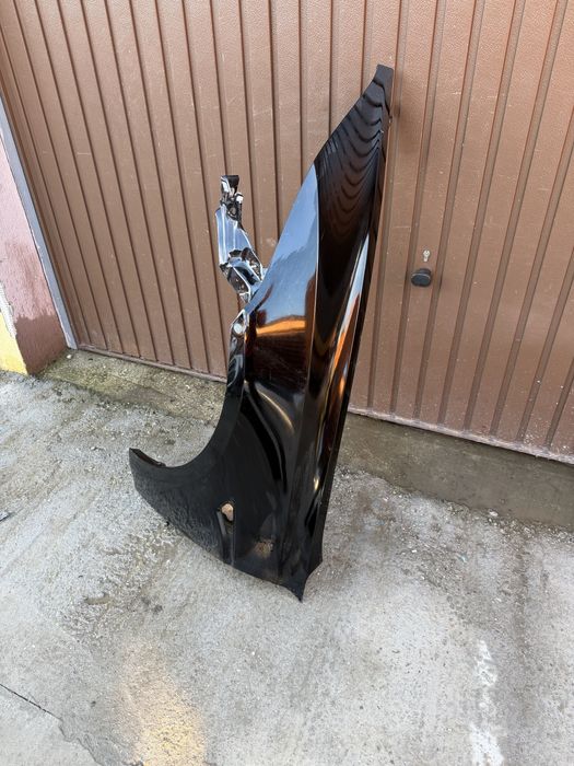 Aripa stanga fata Tesla Model 3