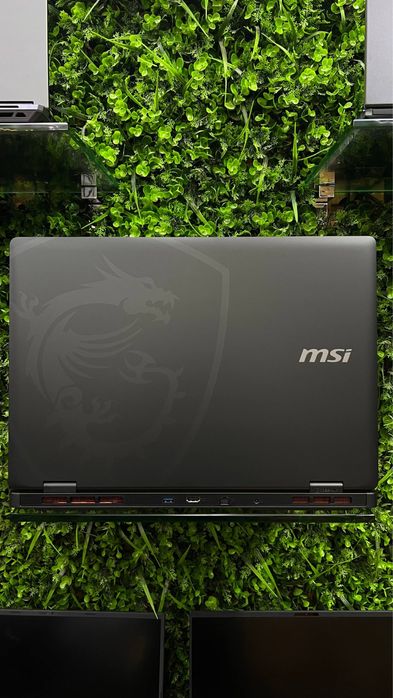 MSI  A18  R9-8940HX