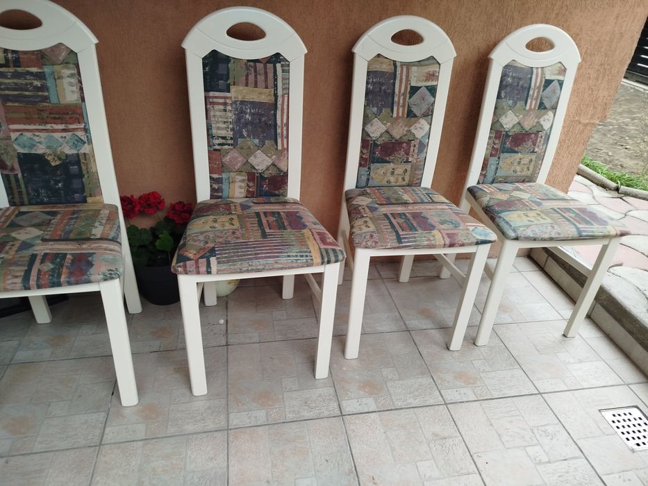 Masa extensibila lemn +scaune 8buc
