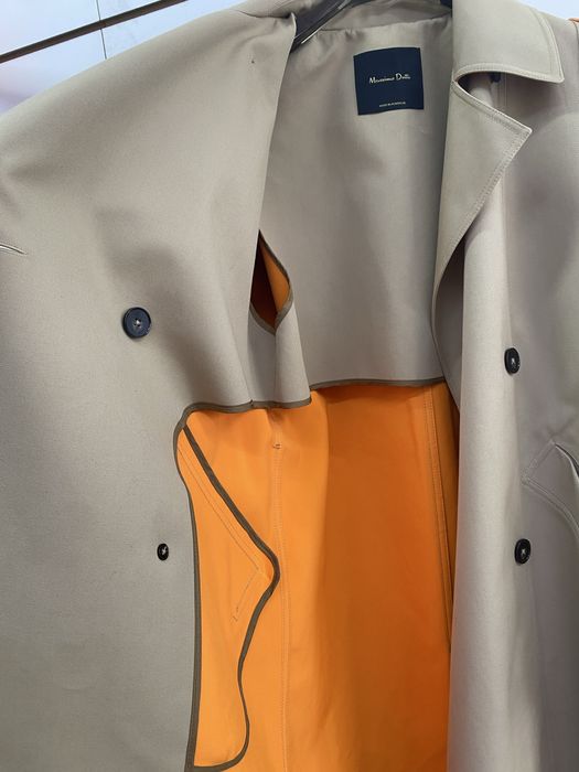 Двубортный Тренч MASSIMO DUTTI