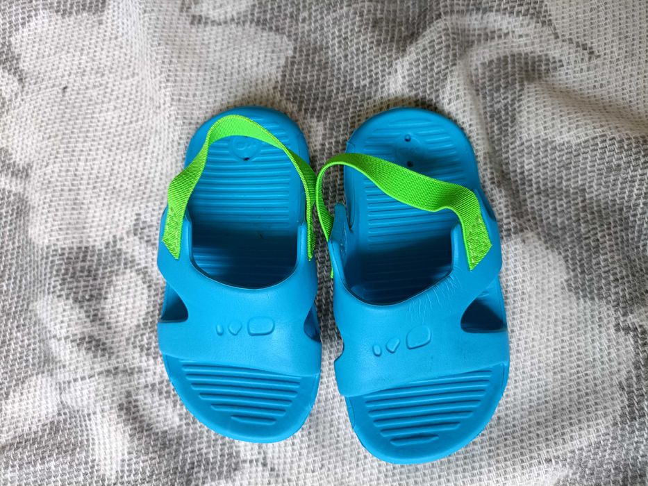 Incaltari pentru activitati acvatice