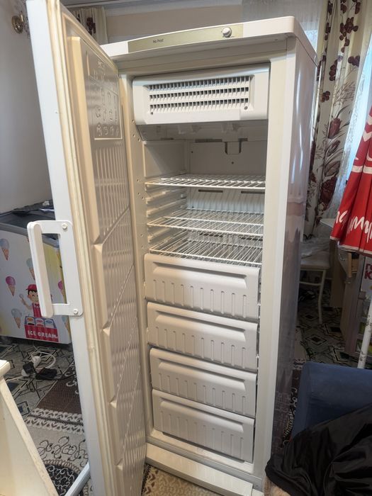 Продам морозильник