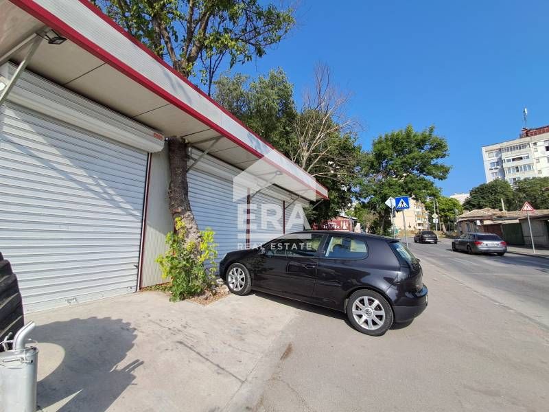 Дава се под наем Промишлена сграда в Варна, Автогара - 80 кв.м за 716 € - Снимка #1