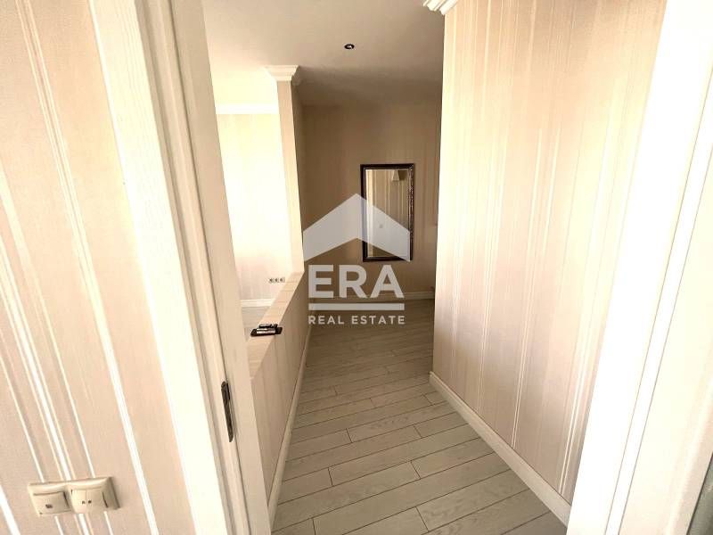 Двустаен, стилно обзаведен апартамент за продажба, с морска панорама,