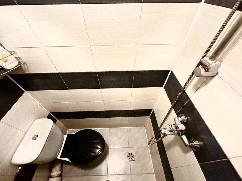 Продава се Четиристаен апартамент в Русе, Дружба 3 - 98 кв.м за 1150 €/кв.м - Снимка #7