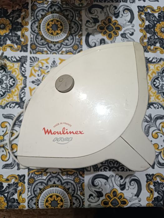 Продается мясорубка moulinex