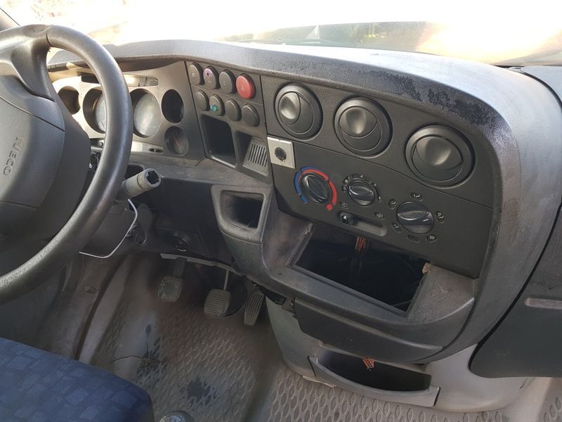 Dezmembram Iveco Daily 2.8