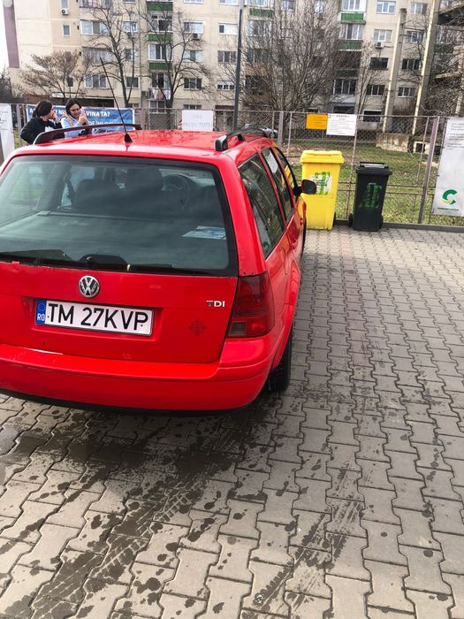 Vând schimb audi A3 19-105kp și wolvagen bora 19-116kp