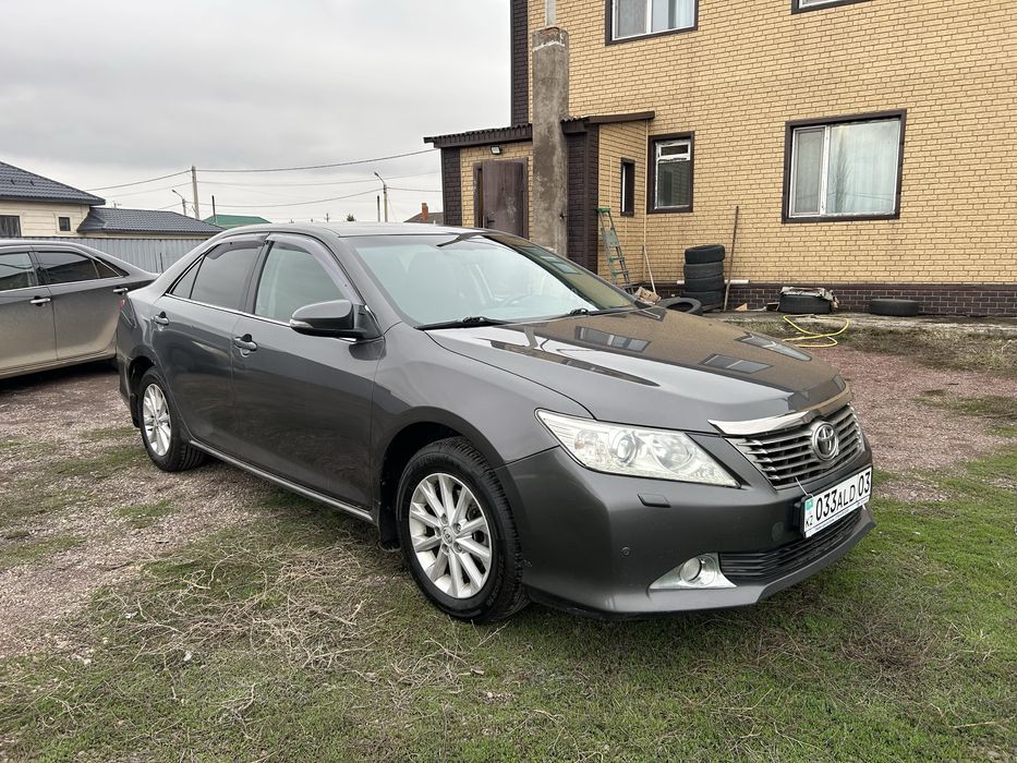 Продам камри 50 2013 года