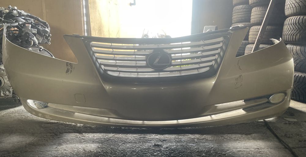 Продаю Бампер на Lexus es350