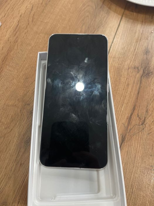 Xiaomi 13 белый 256гб