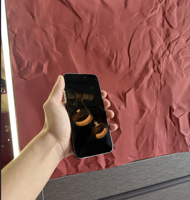 Продам Айфон 14 Про макс