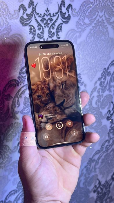 Продам iphone 14 pro