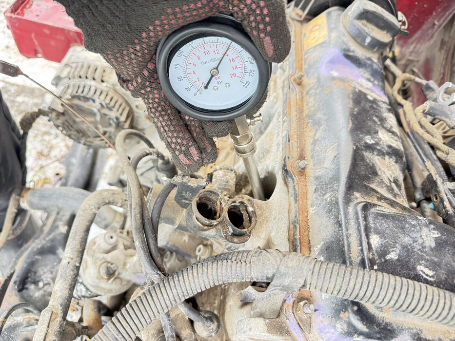 Продам двигатель 1.8 Passat . Golf