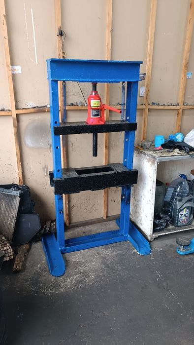 Продаётся Пресс.