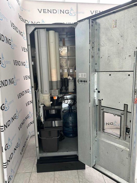 Вендинг автомат Necta Astro РЕЦИКЛИРАНА