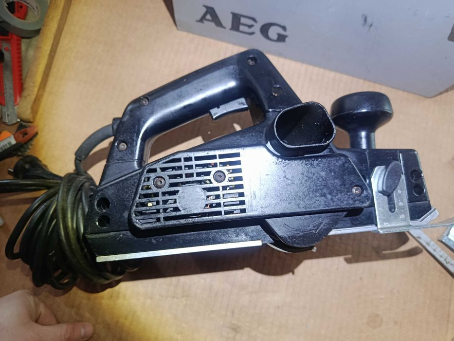 Rindea electrica AEG EH 82-1 800W 3.8A 13000rpm fabricata in Germania