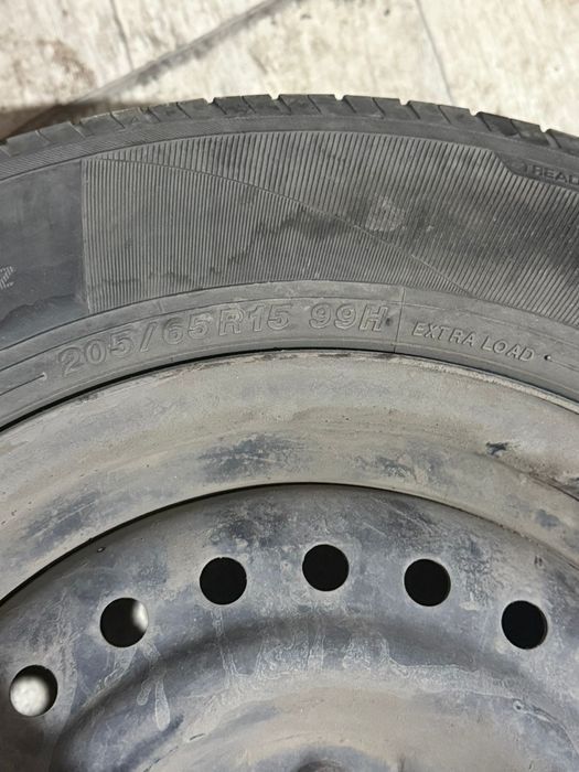 Продам летний комплект шины