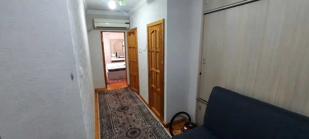 Нукусская улица рядом посольство России, супермаркет Макро 140 кв.м