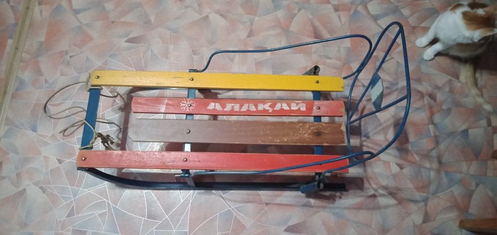 Продам санки детские