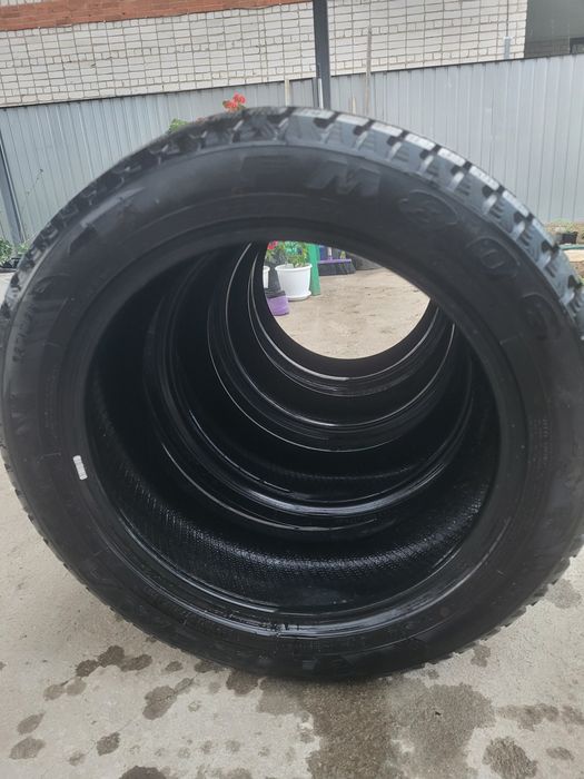 Продам шины зимние