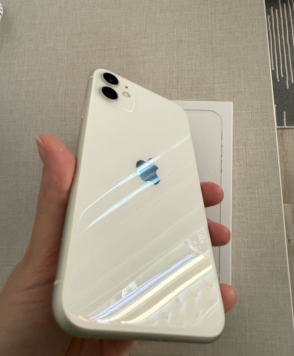 Iphone 11 в хорошем состоянии