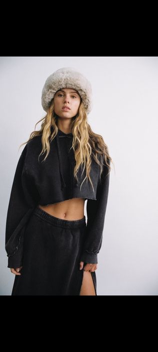 Set/Compleu Zara-fusta si hanorac