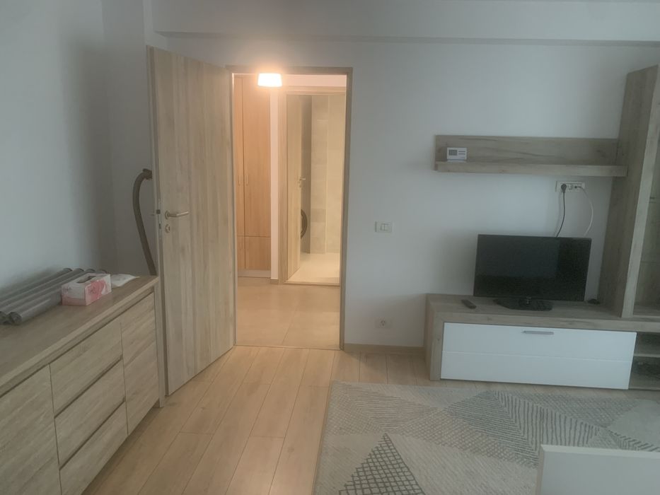 Propietar Inchiriez garsoniera cu centrala termica
