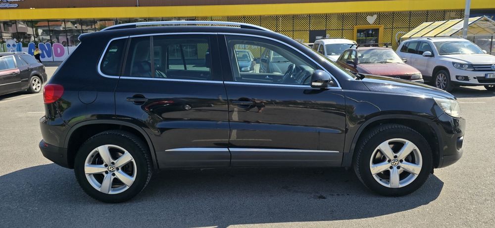 Автомобил  vw tiguan