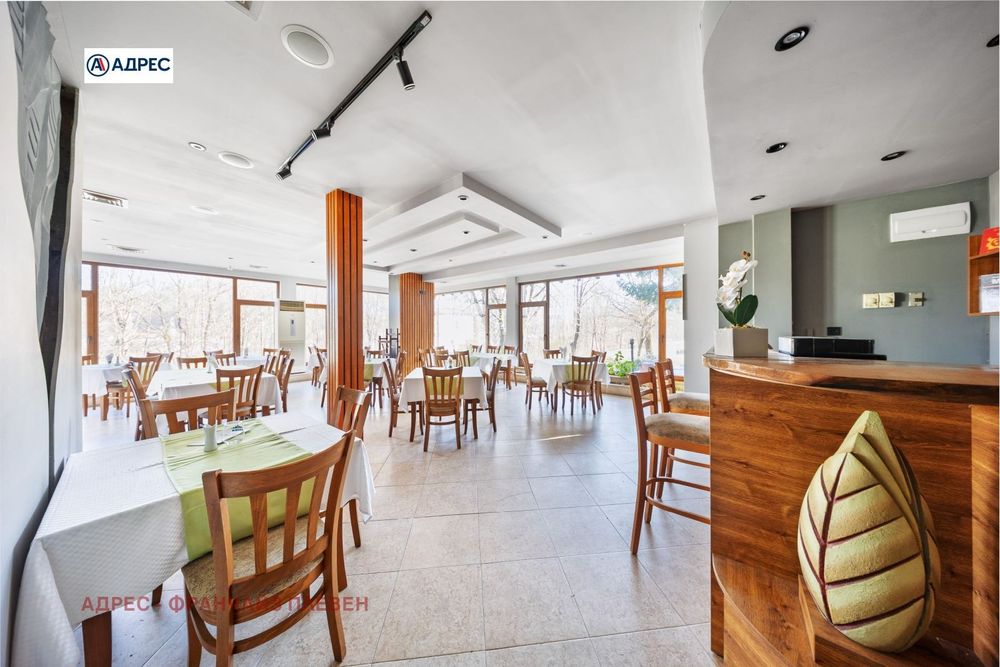 Продава се Хотел в с. Велчево, Област Ловеч - 768 кв.м за 679 €/кв.м - Снимка #7